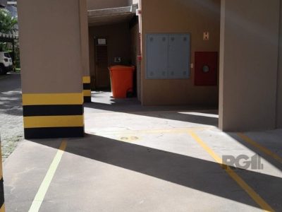 Apartamento à venda com 65m², 2 quartos, 1 vaga no bairro Santana em Porto Alegre - Foto 5