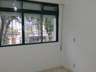 Casa à venda com 363m², 3 quartos, 1 suíte, 2 vagas no bairro São João em Porto Alegre - Foto 19