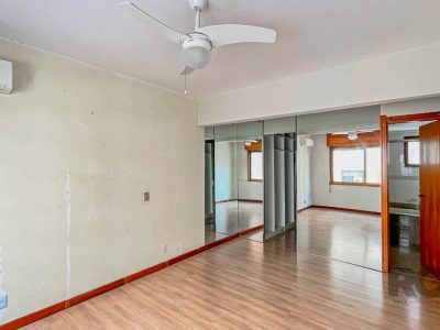 Apartamento à venda com 176m², 3 quartos, 1 suíte, 2 vagas no bairro Petrópolis em Porto Alegre - Foto 22