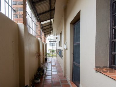 Casa à venda com 120m², 3 quartos, 3 vagas no bairro Tristeza em Porto Alegre - Foto 21