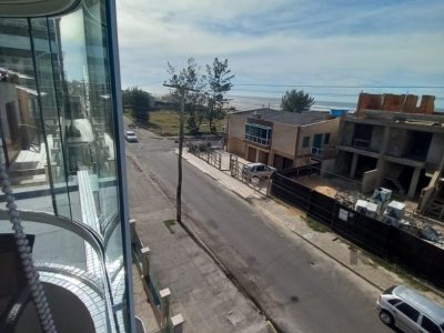 Apartamento à venda com 120m², 4 quartos, 1 suíte, 2 vagas no bairro Centro em Capão da Canoa - Foto 5