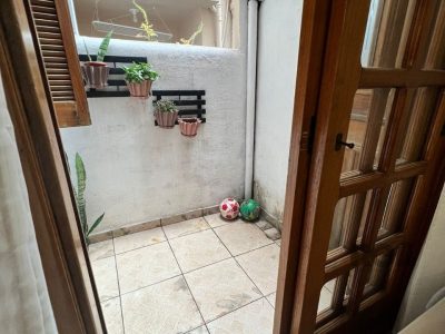 Apartamento à venda com 55m², 2 quartos no bairro Menino Deus em Porto Alegre - Foto 14