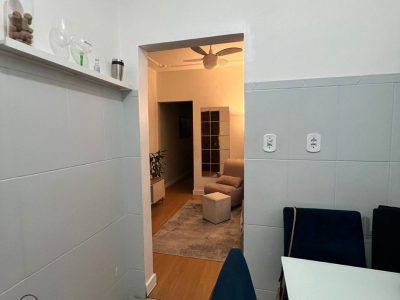 Apartamento à venda com 55m², 2 quartos no bairro Menino Deus em Porto Alegre - Foto 6