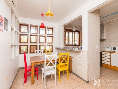 Casa à venda com 135m², 3 quartos, 2 suítes, 2 vagas no bairro Medianeira em Porto Alegre - Foto 5