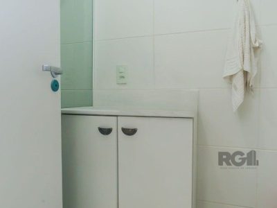 Apartamento à venda com 67m², 2 quartos, 1 suíte, 1 vaga no bairro Passo d'Areia em Porto Alegre - Foto 11