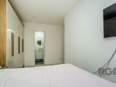 Apartamento à venda com 67m², 2 quartos, 1 suíte, 1 vaga no bairro Passo d'Areia em Porto Alegre - Foto 7