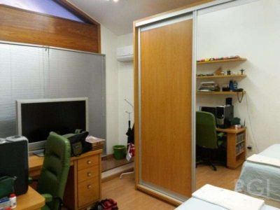 Cobertura à venda com 346m², 3 quartos, 3 suítes, 3 vagas no bairro Higienópolis em Porto Alegre - Foto 4