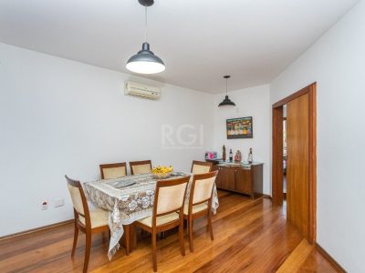 Cobertura à venda com 260m², 4 quartos, 1 suíte, 2 vagas no bairro Higienópolis em Porto Alegre - Foto 12