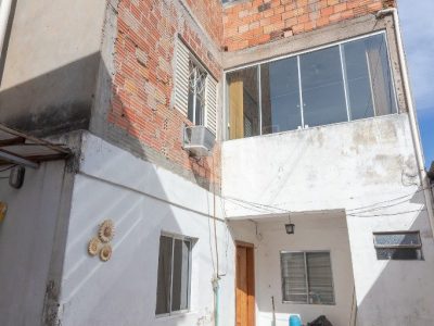 Casa à venda com 231m², 4 quartos, 2 suítes, 4 vagas no bairro Glória em Porto Alegre - Foto 3