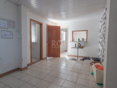 Casa à venda com 231m², 4 quartos, 2 suítes, 4 vagas no bairro Glória em Porto Alegre - Foto 17