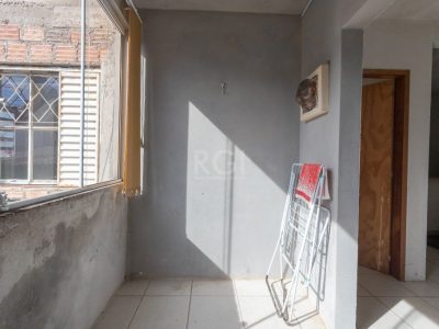 Casa à venda com 231m², 4 quartos, 2 suítes, 4 vagas no bairro Glória em Porto Alegre - Foto 23