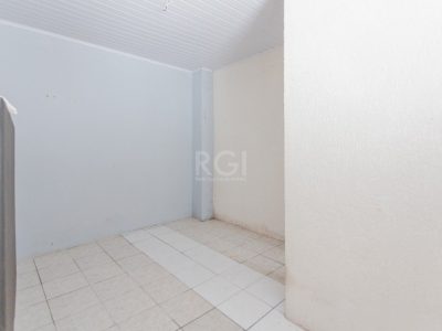 Casa à venda com 231m², 4 quartos, 2 suítes, 4 vagas no bairro Glória em Porto Alegre - Foto 49