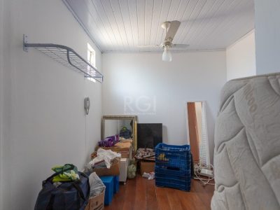 Casa à venda com 231m², 4 quartos, 2 suítes, 4 vagas no bairro Glória em Porto Alegre - Foto 66