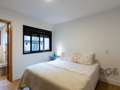 Apartamento à venda com 75m², 2 quartos, 1 suíte, 2 vagas no bairro Tristeza em Porto Alegre - Foto 18