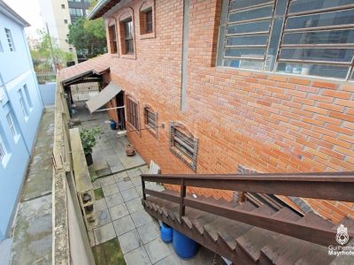 Casa à venda com 381m², 3 quartos, 1 suíte, 4 vagas no bairro Tristeza em Porto Alegre - Foto 22