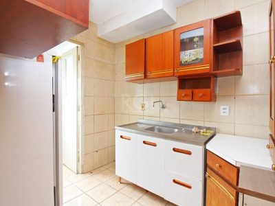 Apartamento à venda com 61m², 2 quartos no bairro Partenon em Porto Alegre - Foto 9