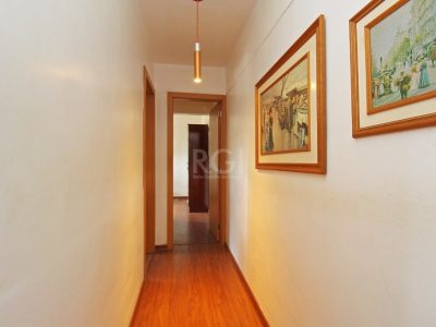 Apartamento à venda com 61m², 2 quartos no bairro Partenon em Porto Alegre - Foto 3