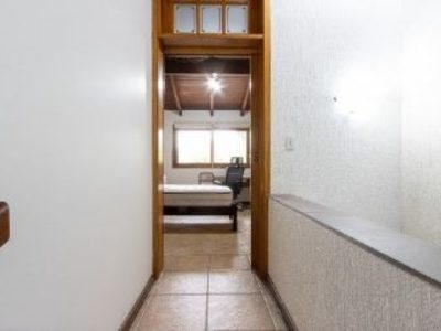 Casa à venda com 181m², 3 quartos, 1 suíte, 2 vagas no bairro Ipanema em Porto Alegre - Foto 18