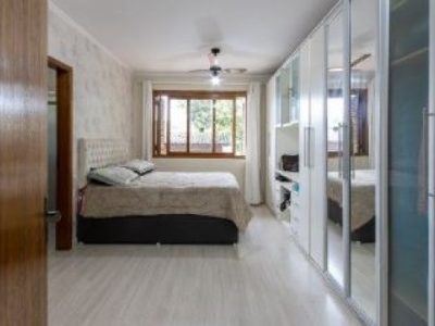 Casa à venda com 181m², 3 quartos, 1 suíte, 2 vagas no bairro Ipanema em Porto Alegre - Foto 24