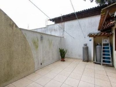 Casa à venda com 181m², 3 quartos, 1 suíte, 2 vagas no bairro Ipanema em Porto Alegre - Foto 43