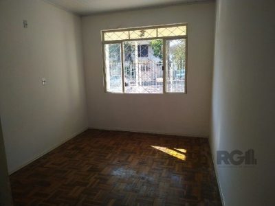 Casa à venda com 152m², 2 quartos, 1 vaga no bairro Vila Ipiranga em Porto Alegre - Foto 2