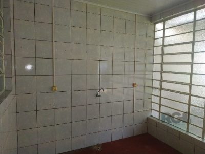 Casa à venda com 152m², 2 quartos, 1 vaga no bairro Vila Ipiranga em Porto Alegre - Foto 5