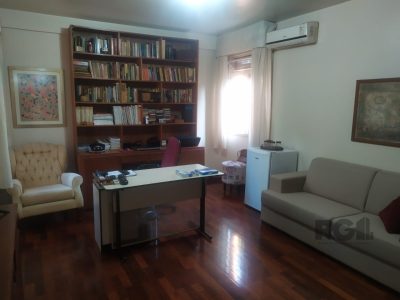 Apartamento à venda com 170m², 4 quartos, 1 suíte, 1 vaga no bairro Rio Branco em Porto Alegre - Foto 10