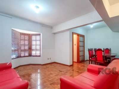 Casa à venda com 130m², 3 quartos, 1 suíte, 2 vagas no bairro Jardim Itu em Porto Alegre - Foto 10