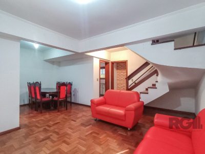 Casa à venda com 130m², 3 quartos, 1 suíte, 2 vagas no bairro Jardim Itu em Porto Alegre - Foto 9