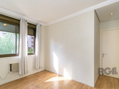 Apartamento à venda com 88m², 3 quartos, 1 suíte, 1 vaga no bairro Tristeza em Porto Alegre - Foto 4