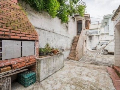 Casa à venda com 290m², 3 quartos, 4 vagas no bairro Santo Antônio em Porto Alegre - Foto 23