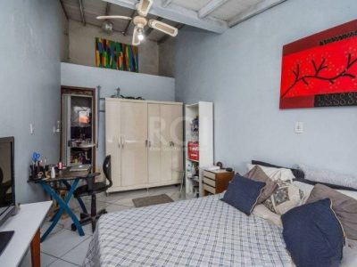 Casa à venda com 290m², 3 quartos, 4 vagas no bairro Santo Antônio em Porto Alegre - Foto 27