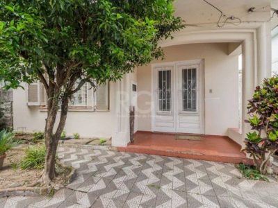 Casa à venda com 290m², 3 quartos, 4 vagas no bairro Santo Antônio em Porto Alegre - Foto 34