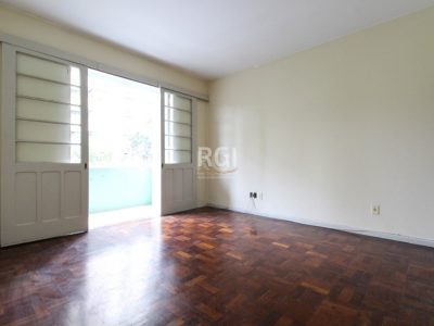 Apartamento à venda com 89m², 3 quartos, 1 vaga no bairro Menino Deus em Porto Alegre - Foto 2