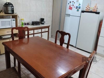 Casa à venda com 250m², 3 quartos, 3 suítes, 3 vagas no bairro Partenon em Porto Alegre - Foto 10