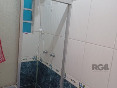 Casa à venda com 250m², 3 quartos, 3 suítes, 3 vagas no bairro Partenon em Porto Alegre - Foto 20