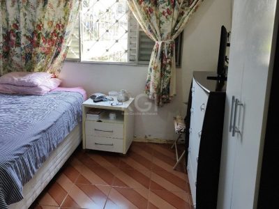 Casa à venda com 335m², 3 quartos, 4 vagas no bairro Partenon em Porto Alegre - Foto 10