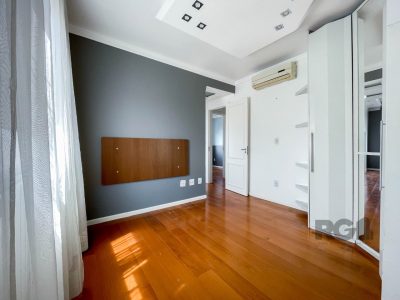 Apartamento à venda com 81m², 3 quartos, 1 suíte, 1 vaga no bairro Cidade Baixa em Porto Alegre - Foto 17