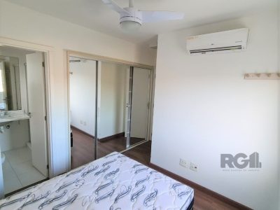 Apartamento à venda com 60m², 2 quartos, 1 suíte, 1 vaga no bairro Partenon em Porto Alegre - Foto 9