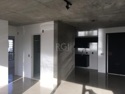 Apartamento à venda com 69m², 2 quartos, 2 vagas no bairro Petrópolis em Porto Alegre - Foto 4