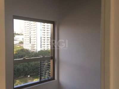 Apartamento à venda com 69m², 2 quartos, 2 vagas no bairro Petrópolis em Porto Alegre - Foto 13