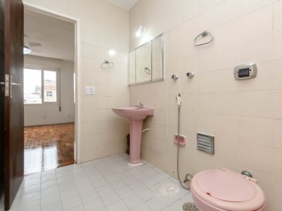 Apartamento à venda com 97m², 3 quartos, 1 suíte, 1 vaga no bairro Cidade Baixa em Porto Alegre - Foto 15