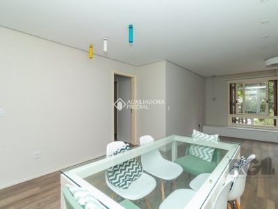 Apartamento à venda com 128m², 3 quartos, 1 suíte, 2 vagas no bairro Rio Branco em Porto Alegre - Foto 4