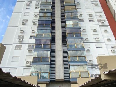 Apartamento à venda com 75m², 2 quartos, 1 vaga no bairro Menino Deus em Porto Alegre - Foto 17