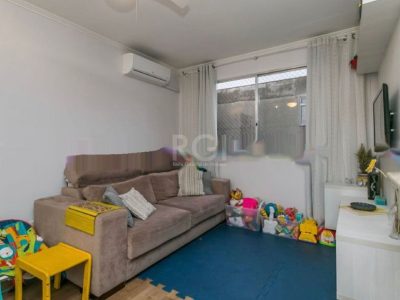 Apartamento à venda com 58m², 2 quartos, 1 vaga no bairro Vila Ipiranga em Porto Alegre - Foto 2