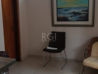 Apartamento à venda com 93m², 2 quartos, 1 vaga no bairro Petrópolis em Porto Alegre - Foto 2