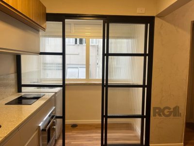 Apartamento à venda com 41m², 1 quarto no bairro Centro Histórico em Porto Alegre - Foto 2