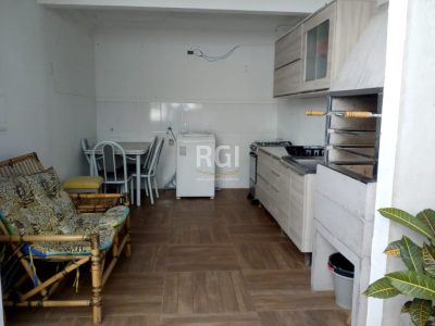 Casa à venda com 155m², 4 quartos, 1 suíte, 3 vagas no bairro Passo d'Areia em Porto Alegre - Foto 13