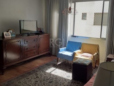 Apartamento à venda com 114m², 4 quartos, 1 suíte, 2 vagas no bairro Auxiliadora em Porto Alegre - Foto 13