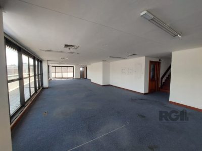 Conjunto/Sala à venda com 357m² no bairro Centro Histórico em Porto Alegre - Foto 3